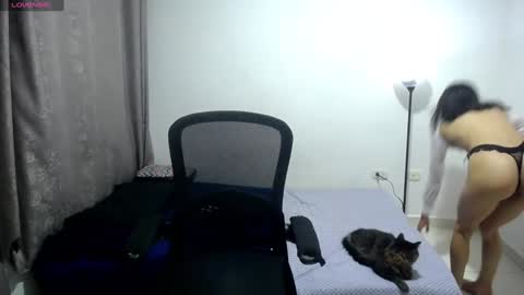 Snapshot of isa_babysweet chatting on February 8, 3:08 am isa_babysweet online show from February 8, 3:08 am