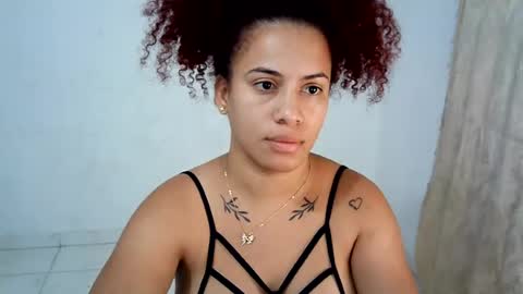 isa_bellaxx23 online show from July 14, 2:05 am