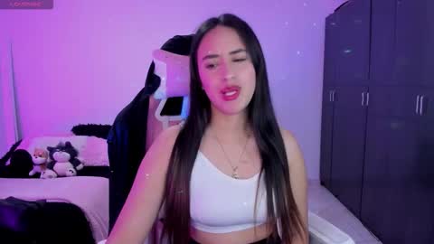 Snapshot of isaa_diamond chatting on October 8, 10:25 pm isaa_diamond online show from October 8, 10:25 pm