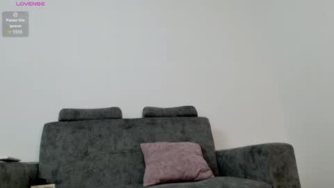 isabela online show from March 23, 3:07 pm