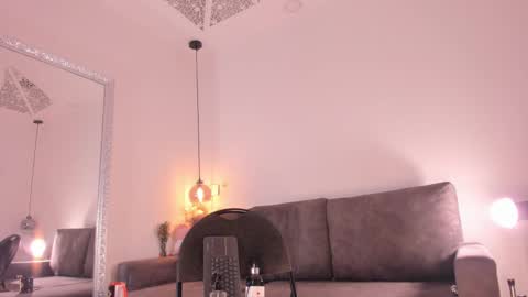 Snapshot of isabela_franco_ chatting on October 3, 12:32 pm Isabela online show from October 3, 12:32 pm