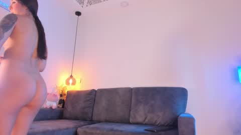 Snapshot of isabela_franco_ chatting on January 20, 12:07 pm Isabela online show from January 20, 12:07 pm