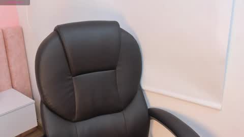 Isabela online show from December 18, 12:21 pm