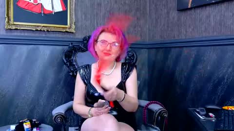 Isabella Conte online show from February 11, 6:33 pm