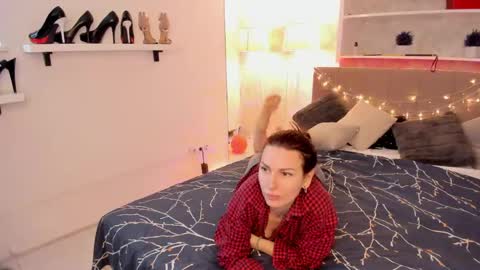 IsabelKiss online show from May 31, 6:08 am