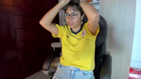 Isabella22 1 online show from March 9, 2:26 am