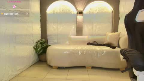 Isa  online show from January 17, 2:13 pm