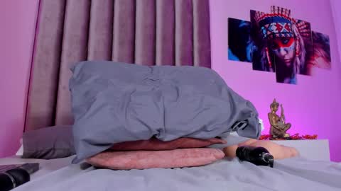   online show from March 13, 7:09 am