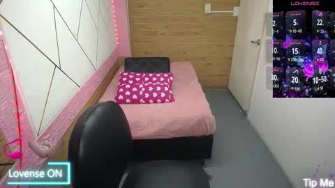 isabella_roseee online show from October 27, 8:58 pm