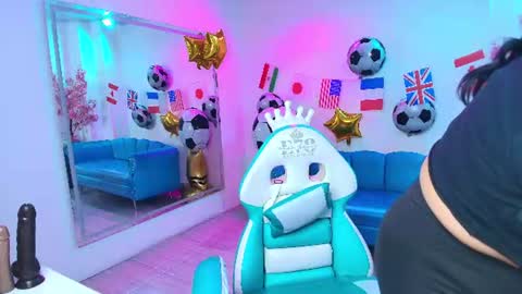 Isabella  online show from June 29, 11:32 am
