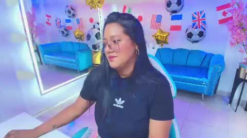 Isabella  online show from June 22, 7:44 pm