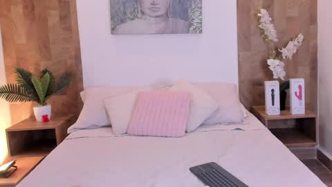 isabella_winkler online show from May 31, 11:49 am