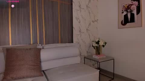 Isabella online show from July 28, 1:58 am