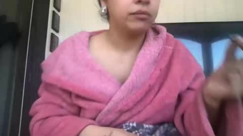 isabellaelizabeth online show from February 7, 6:23 pm