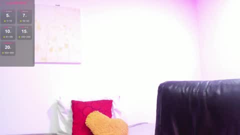 Instagram soybella01  online show from March 8, 6:24 pm