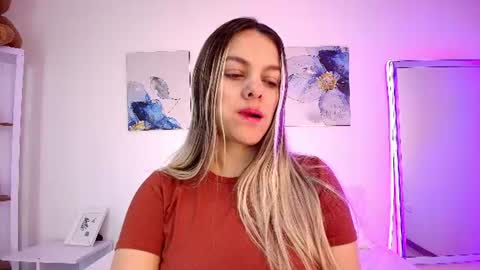Isabella  online show from June 11, 1:19 pm