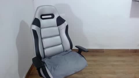 Isa online show from April 14, 10:21 pm