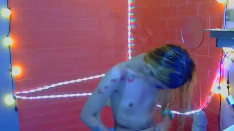 isabellatx online show from February 19, 7:19 am