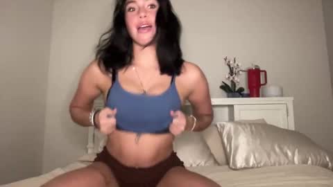 isabellekinsley online show from December 23, 2:59 am