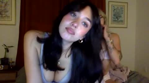 Snapshot of isabellelayla chatting on September 16, 3:14 am Isabelle online show from September 16, 3:14 am