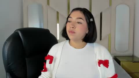 Snapshot of isabellrodriguez18 chatting on October 20, 2:47 am isabellrodriguez18 online show from October 20, 2:47 am
