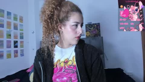 Isabela  online show from March 7, 4:35 am