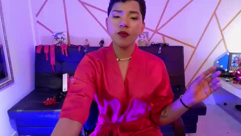 Snapshot of ise_lunny chatting on October 21, 5:55 am isabela online show from October 21, 5:55 am
