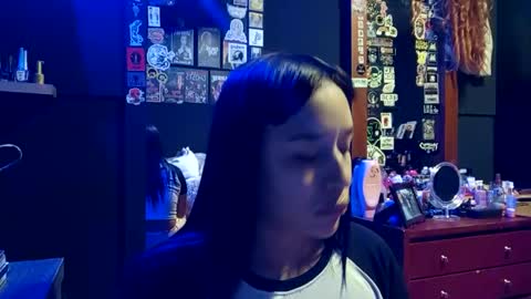 Isis online show from December 4, 10:43 pm