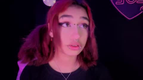 Isisjones18 online show from September 19, 4:22 am