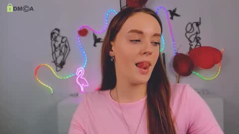 isla_dior online show from February 12, 10:28 am