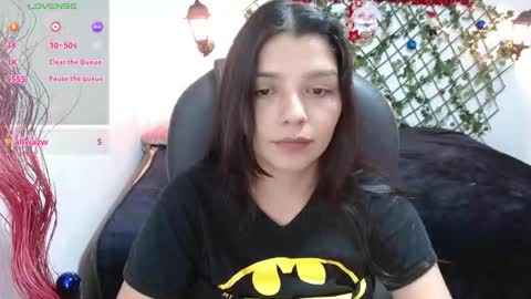 Issa  online show from January 9, 12:04 am