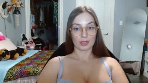 Bella Bloom online show from December 21, 8:07 am