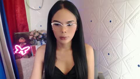 Snapshot of itgirl_cathy chatting on January 23, 6:56 pm CathCathy online show from January 23, 6:56 pm