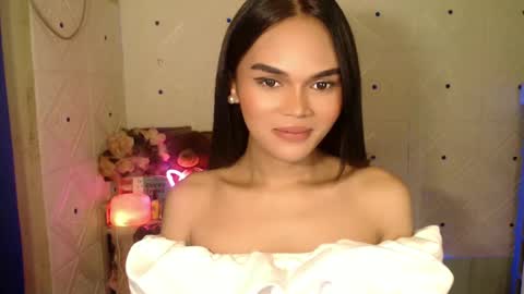 Snapshot of itgirl_cathy chatting on March 2, 11:39 pm CathCathy online show from March 2, 11:39 pm
