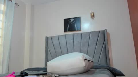 canella online show from January 8, 4:34 am