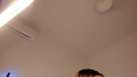 Isabella online show from October 29, 9:02 am