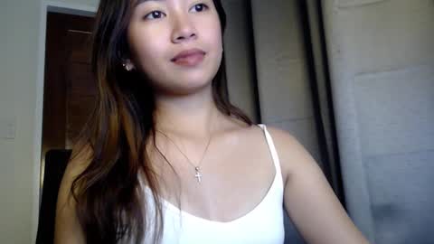 Snapshot of itscandygurl chatting on February 17, 3:33 pm Candy online show from February 17, 3:33 pm