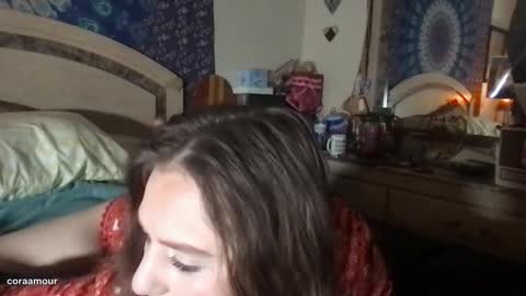 itscoraamour online show from March 22, 1:33 am