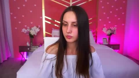 itsmeannabelle online show from July 28, 11:17 am