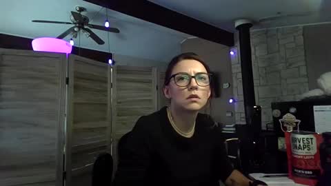 Snapshot of itsmesophie_x chatting on October 20, 5:05 pm ItsMeSophie X online show from October 20, 5:05 pm