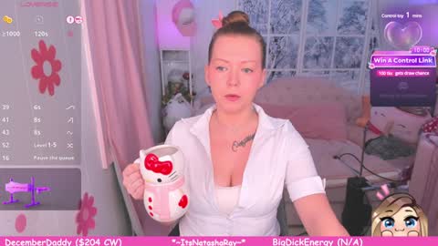 Snapshot of itsnatasharay chatting on December 6, 3:44 pm ItsNatashaRay online show from December 6, 3:44 pm