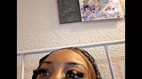 itzmocha online show from April 21, 2:51 am