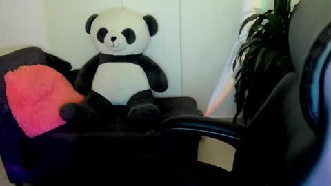 ivanna_essis online show from October 10, 3:55 am