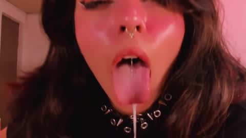     online show from December 2, 3:47 pm