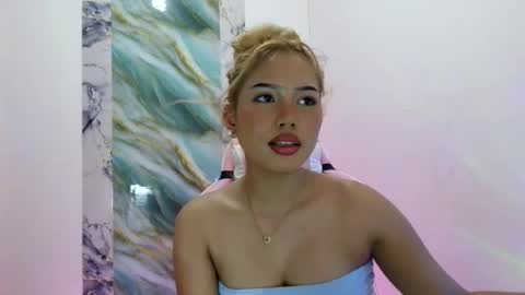 ivory_babe online show from August 2, 7:11 am