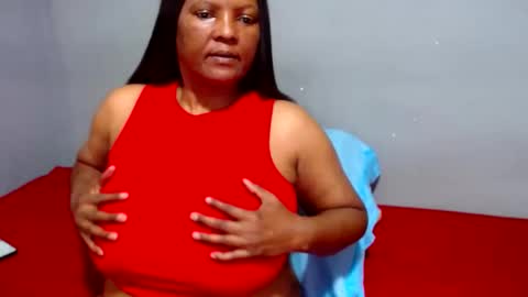 IVORYTITS48 online show from February 8, 6:01 am