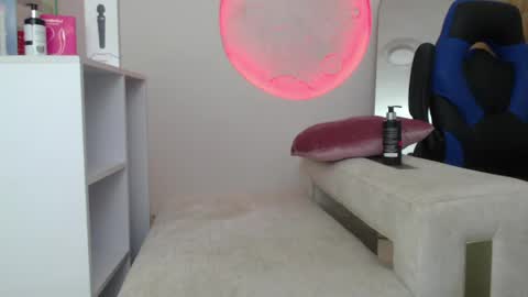 ivvoncute online show from March 21, 12:54 pm