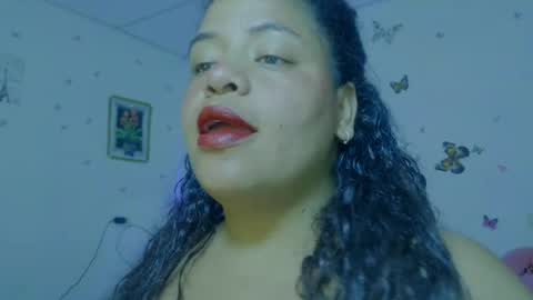ivydesouza online show from July 29, 4:01 am