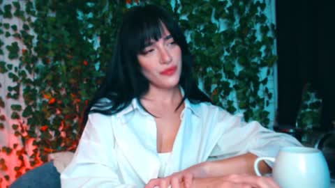 Miss Ivy online show from December 12, 12:55 pm