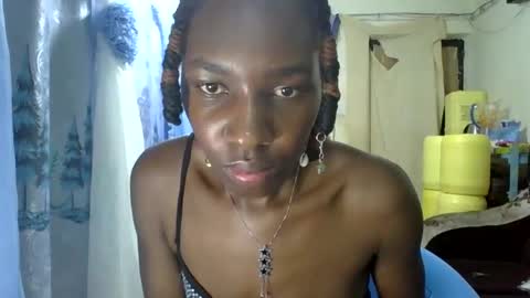 ivyk_ online show from March 13, 11:17 pm